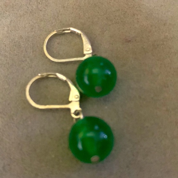 NEW Pretty classic Green Jade earrings - Picture 4 of 6